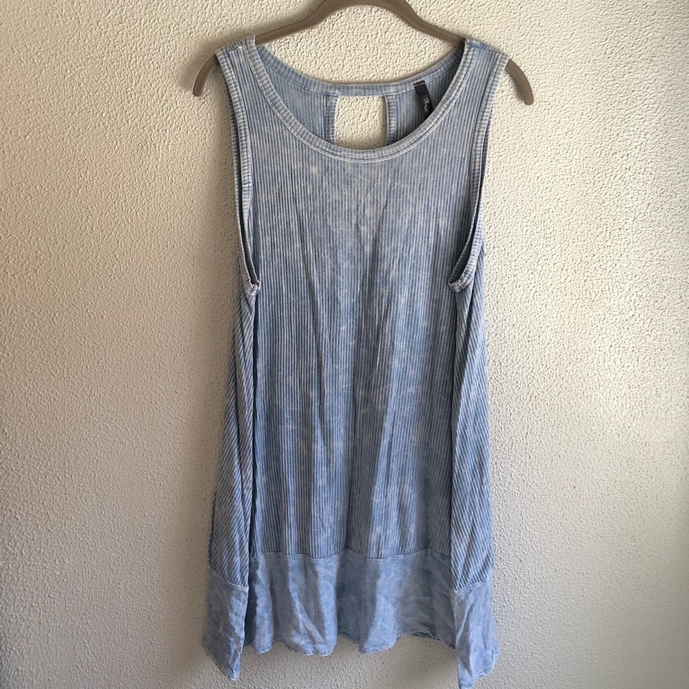 Nu Label light blue sleeveless flowy top